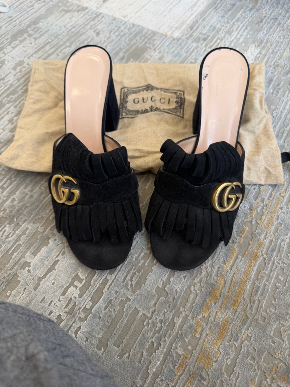 GUCCI Slip on pumps